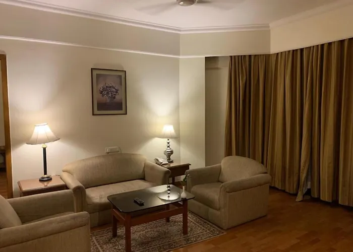 Katriya Hotel And Tower